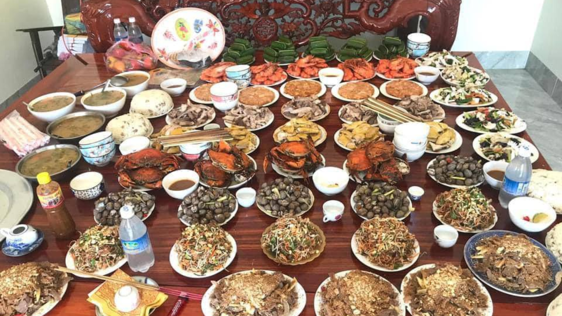 Ăn Cùng Bản Địa